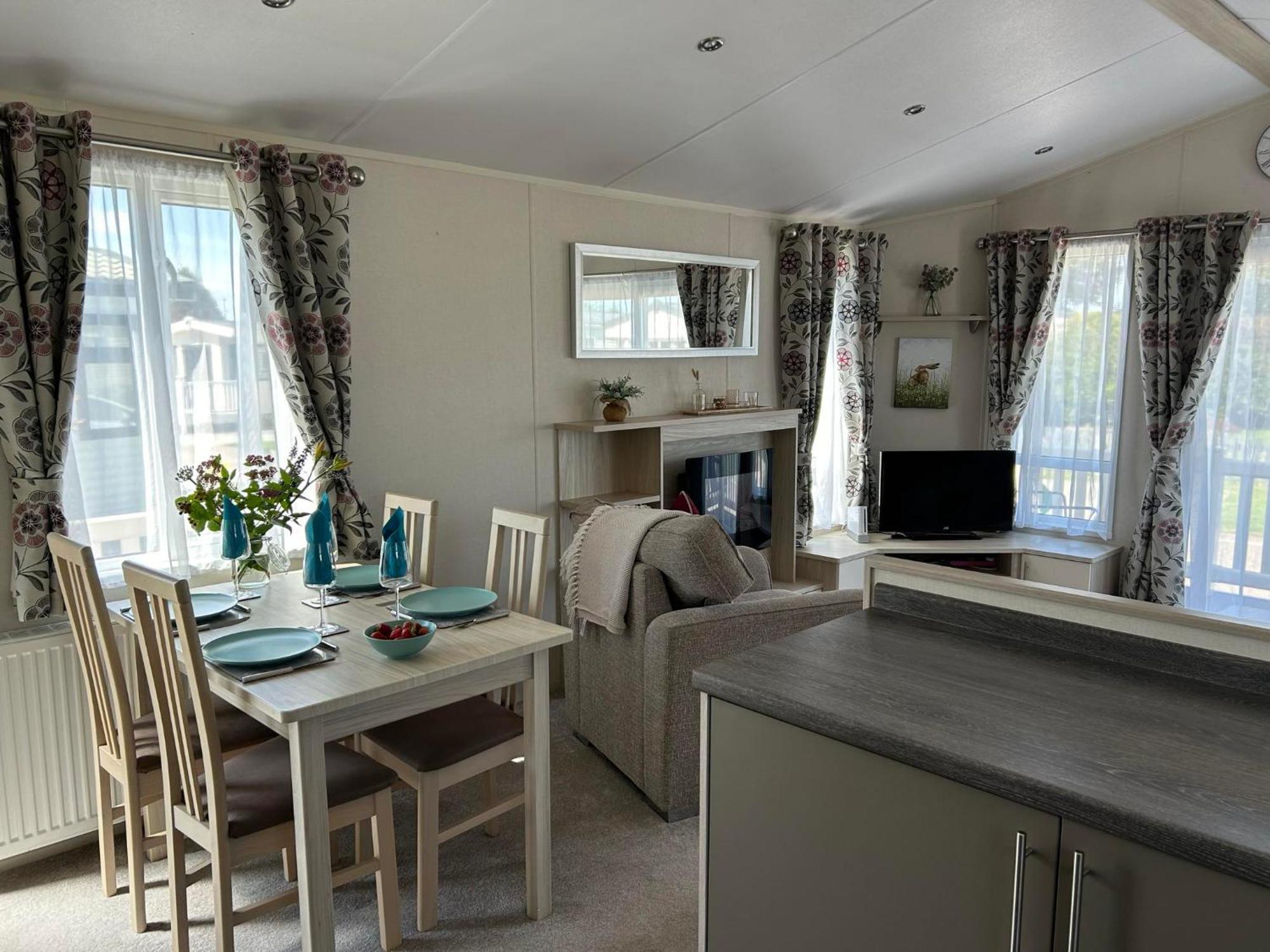 Hares Haven Pet Friendly Sleeps 6 Vila Kingston upon Hull Exterior foto